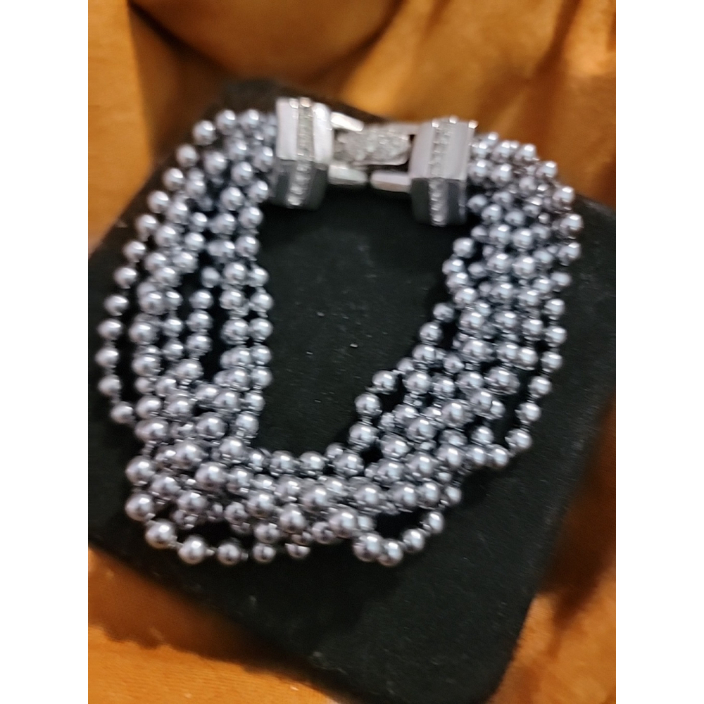Vogue Bijoux Vintage Signed 8 Strand Beaded Bracelet Pave Rhinestone - Picture 2 of 10